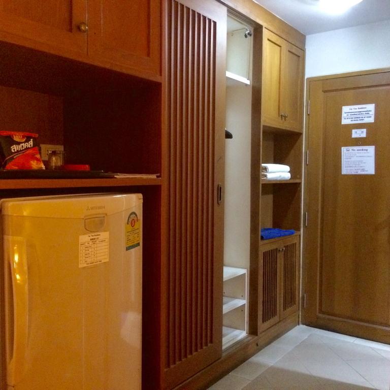For You Residence Bangkok Buitenkant foto