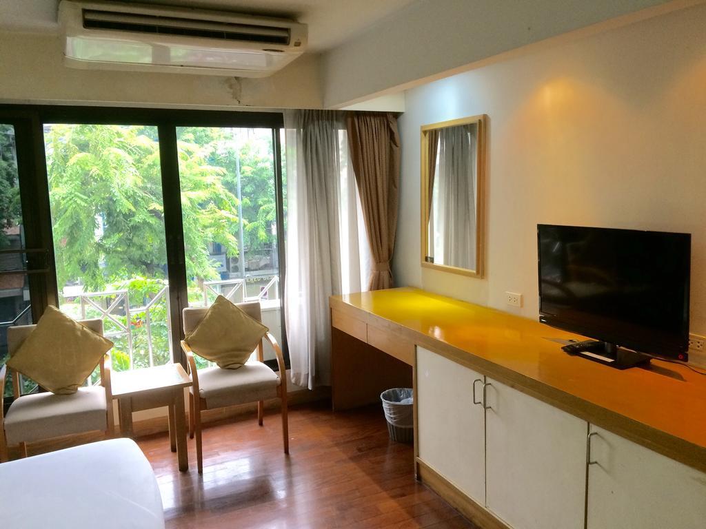 For You Residence Bangkok Buitenkant foto