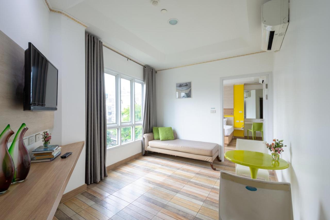 For You Residence Bangkok Buitenkant foto